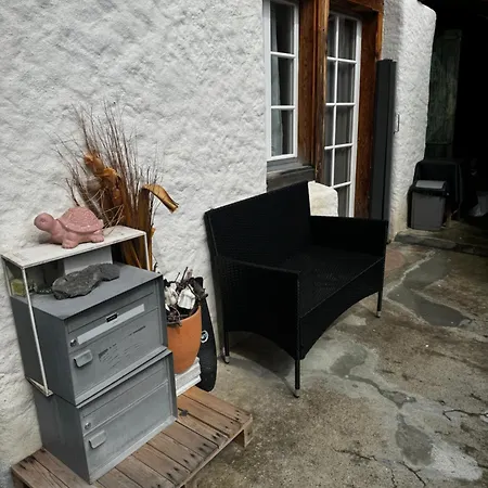 Small Marilyn Apartment