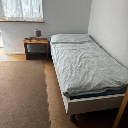 Small Marilyn Apartment Gsteigwiler